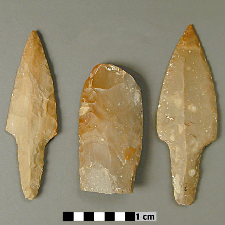 Lithic cache